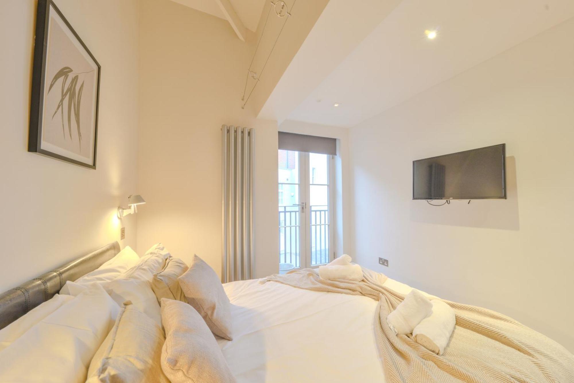 Central Two Bedroom Apartments St Albans By Central Stays Short Lets & Serviced Accommodation With Free Parking Camera foto