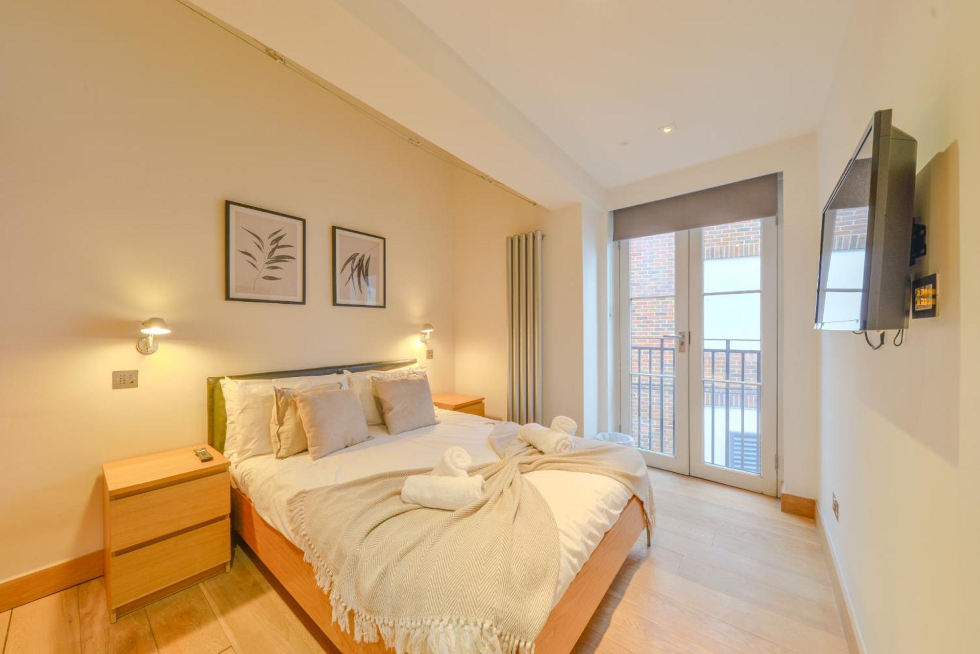 Central Two Bedroom Apartments St Albans By Central Stays Short Lets & Serviced Accommodation With Free Parking Camera foto